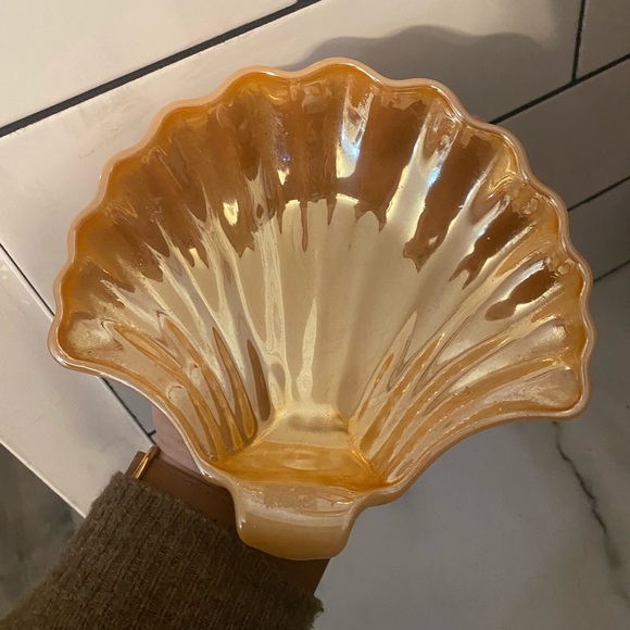 Vintage Orange iridescent shell trinket dish - Picture 2 of 3